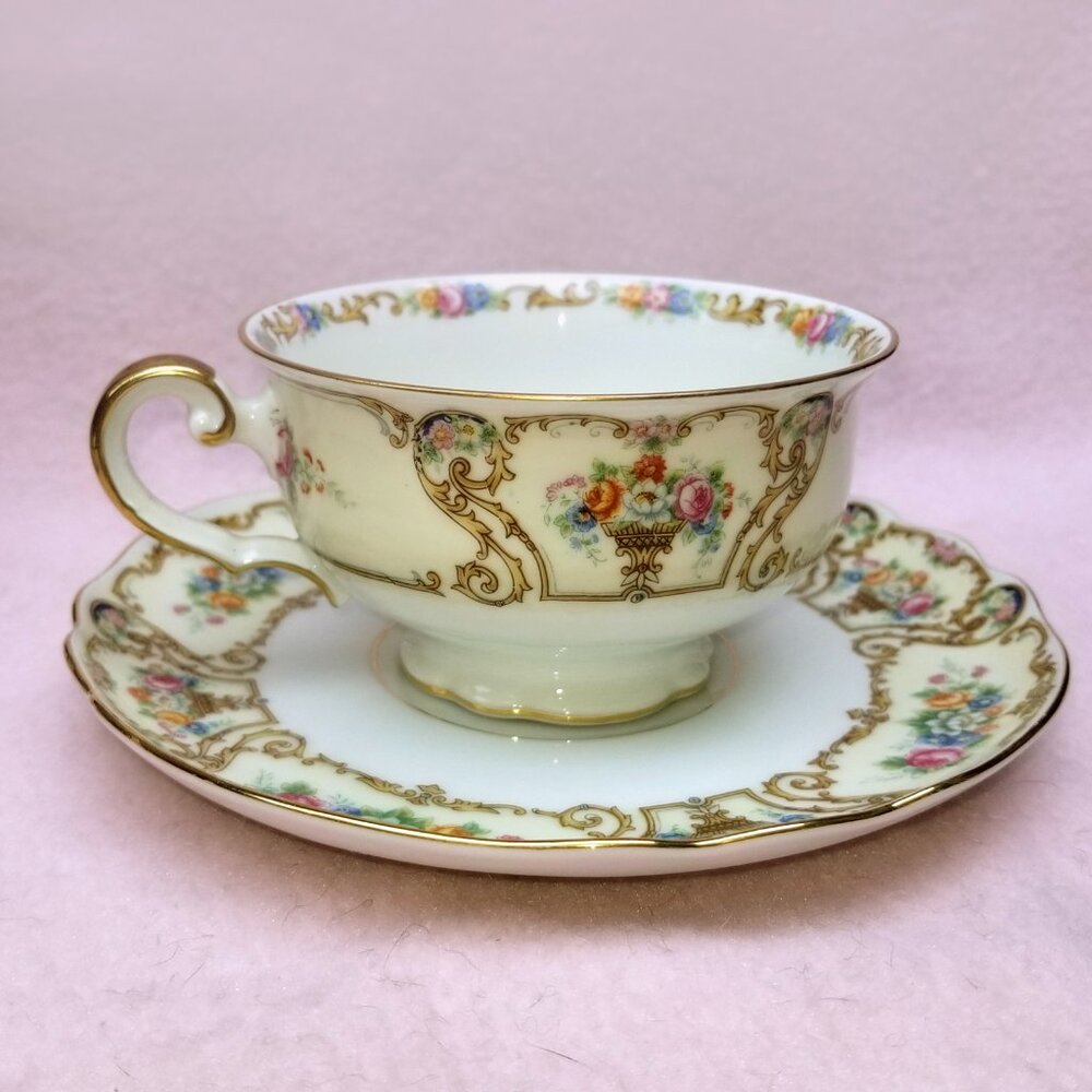 Paul Muller Tea Cup Set